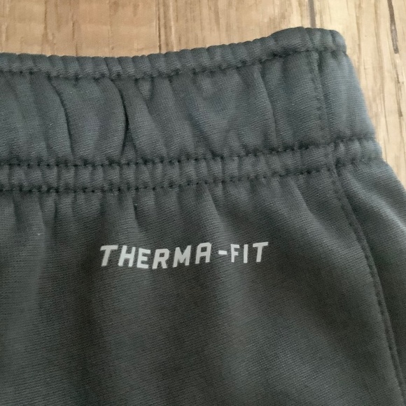 SOLD! Boys Sz Small Nike Therma-FIT Sweatpants Grey 699895-060 & Blk 853714-010 - Picture 5 of 16